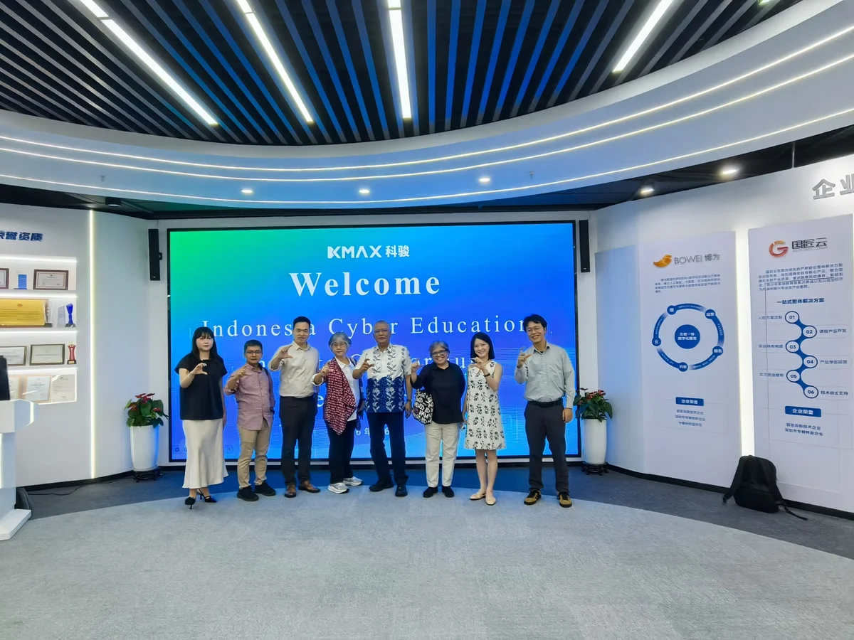 Universitas Terbuka and ICE Institute Showcase Indonesia's Leadership at the Global Future Higher Education Summit in Shenzhen